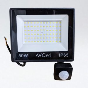PROYECTOR LED CON SENSOR 50W MULTICHIP FRIO