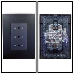 ENCHUFE TRIPLEX 10A 250V NEGRO